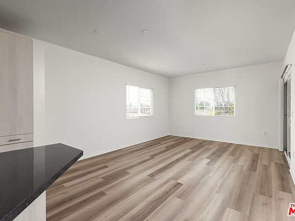 2nd image of 1408 W Washington Blvd APT 206