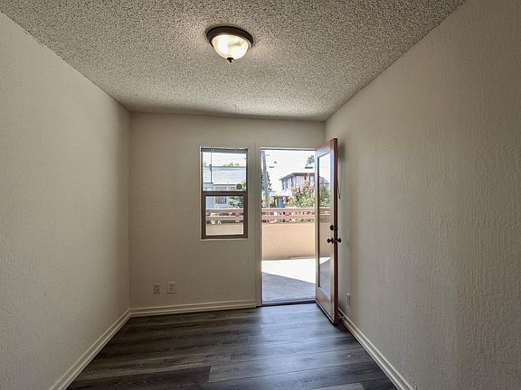 5th image of 1555 Oxford St #105