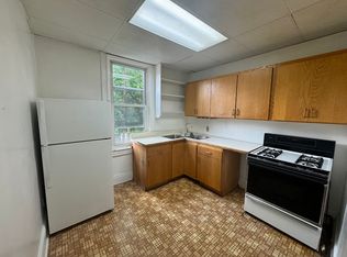 5526 Howe St APT 3, Pittsburgh, PA 15232