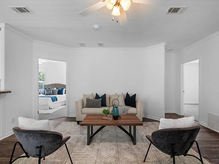 1284 Plymouth Pl — Photo 27