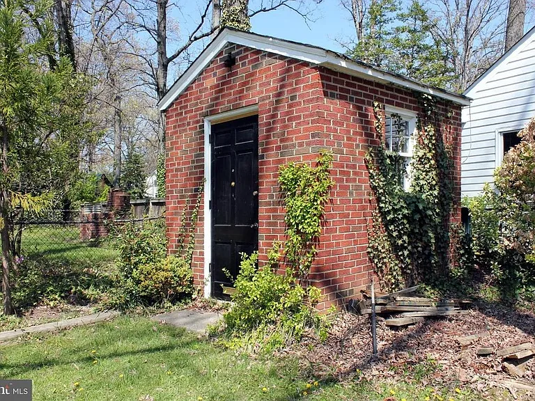 4314 Woodberry St — Photo 3
