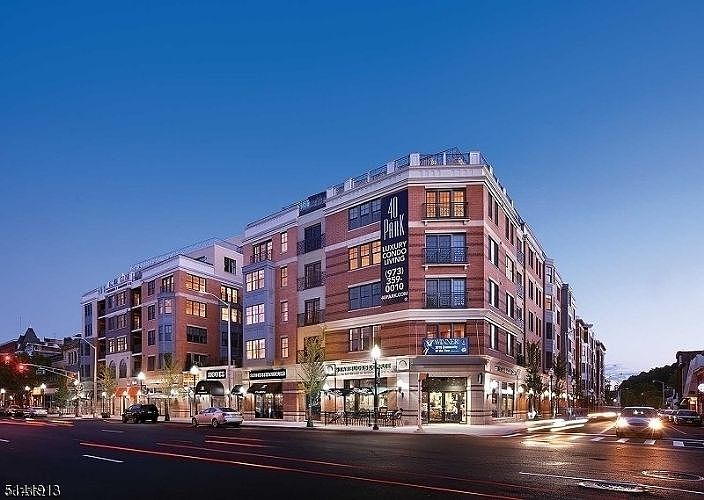 2nd image of 40 W Park Pl #510