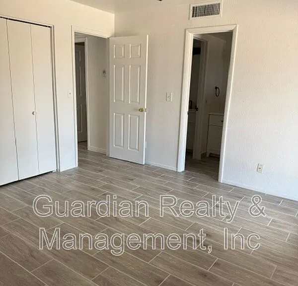 20826 N 16th Dr — Photo 8