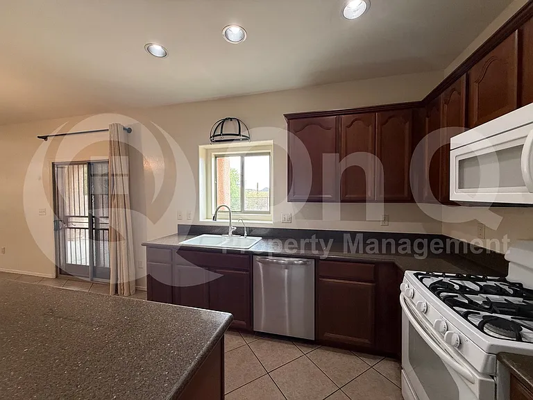 4129 S Alexandrite Ave — Photo 12