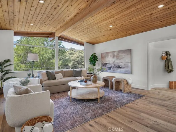 821 Crater Camp Dr, Calabasas, CA 91302