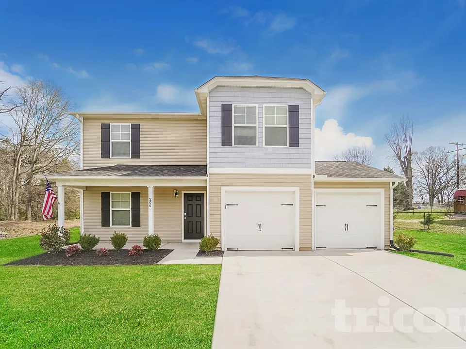 206 Churchill Dr