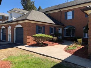 56 High Point Cir, Newburgh, NY 12550