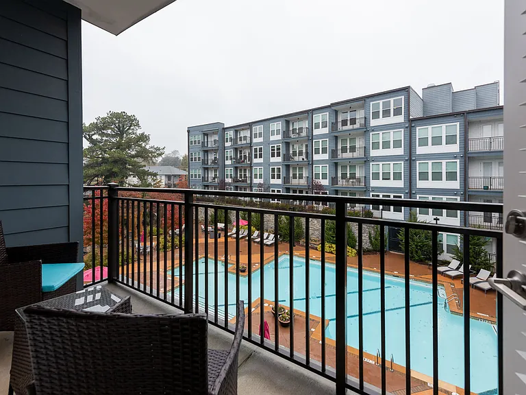 Station R Apartments — Photo 22