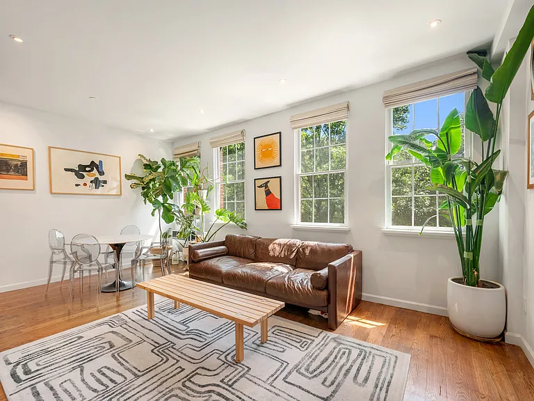 407 E 12th St #3FE — Photo 1