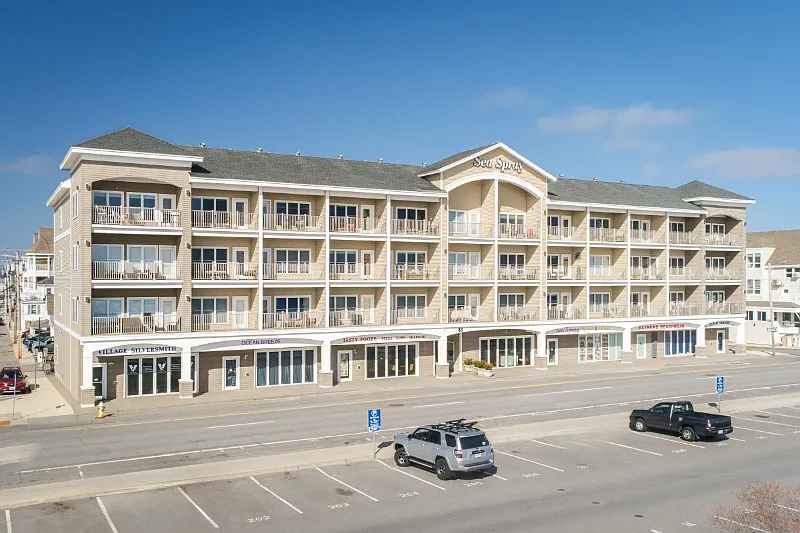 83 Ocean Blvd #210