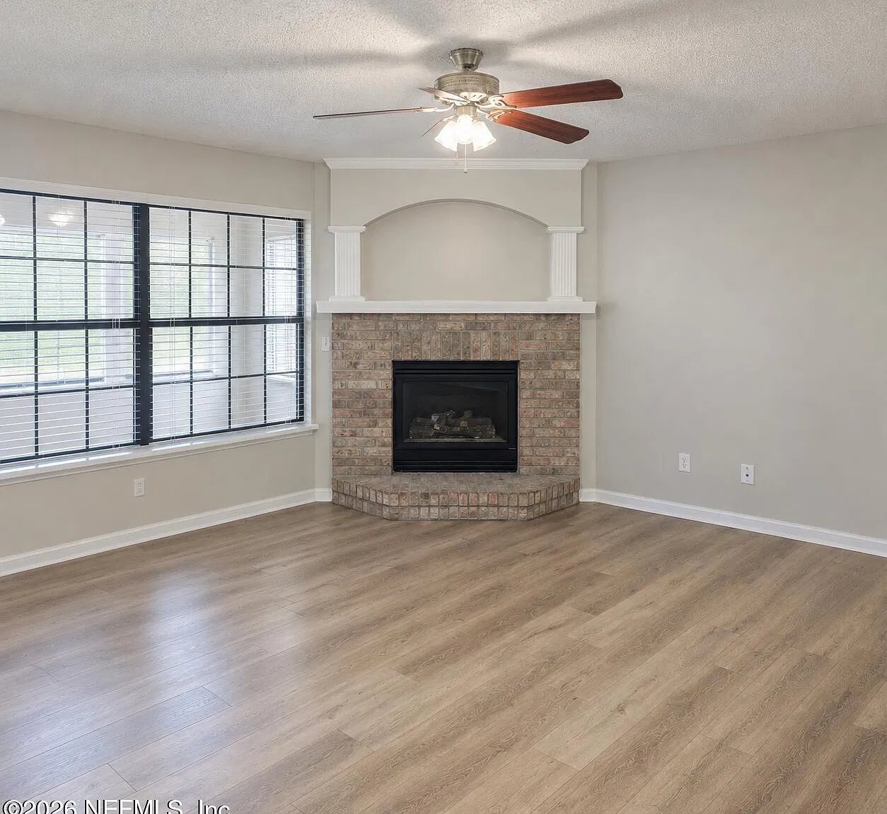 3 bed, 2.5 bath, 2198 sqft, $2,475 — Photo 3