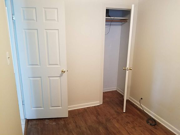 4th image of 5907 W Diversey Ave