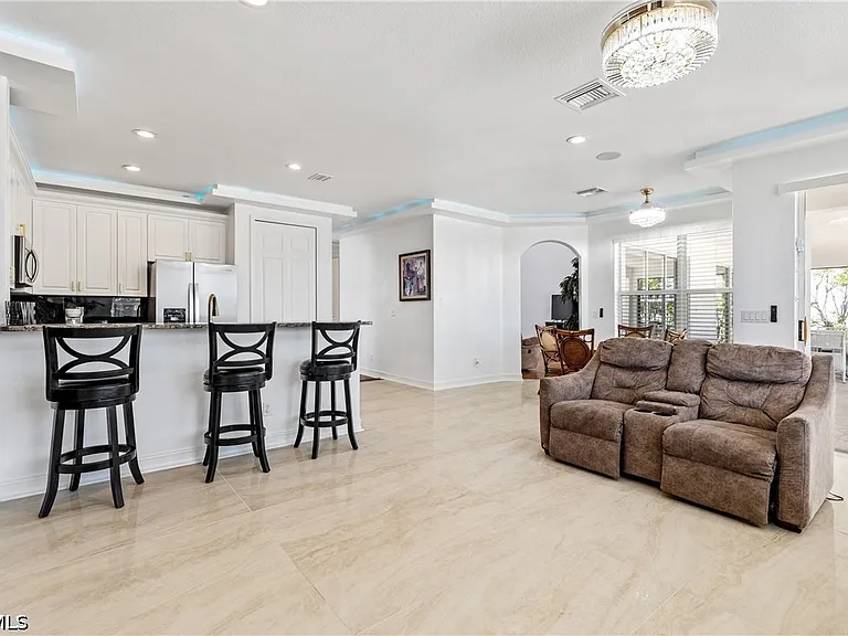 3101 SW 26th Pl — Photo 39