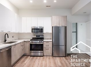 2552 S Wabash Ave #405, Chicago, IL 60616