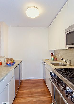 3rd image of 200 E 90th St APT 5F