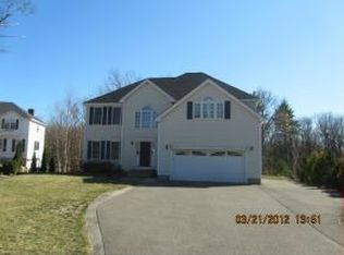 8 Corliss Rd, Windham, NH 03087