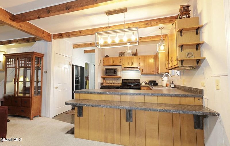 5th image of 44 Brant Lake Estates Road