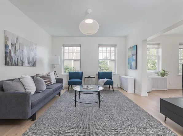 24 John St #2, Brookline, MA 02446