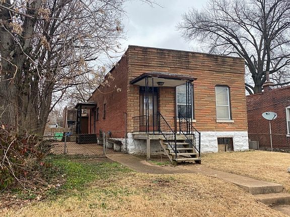 3rd image of 6853 Southwest Ave