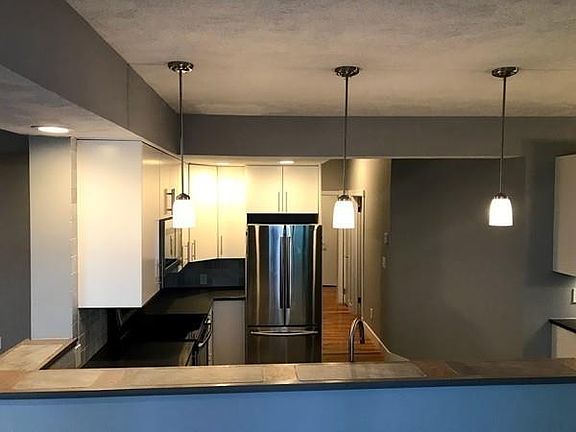 5th image of 111 Grovers Ave #3