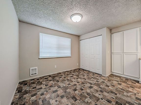 4th image of 1024 Cedar Ave #B