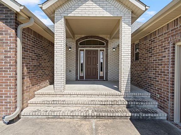 3rd image of 1901 N Midland Knoll Ct
