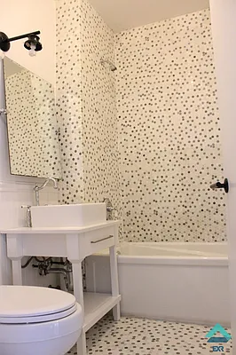 Rented by EXR | media 49