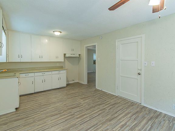 5th image of 1006 Avenue C