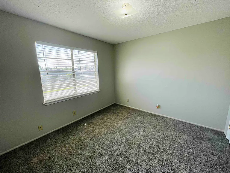 6168 S Madison Pl #B — Photo 18