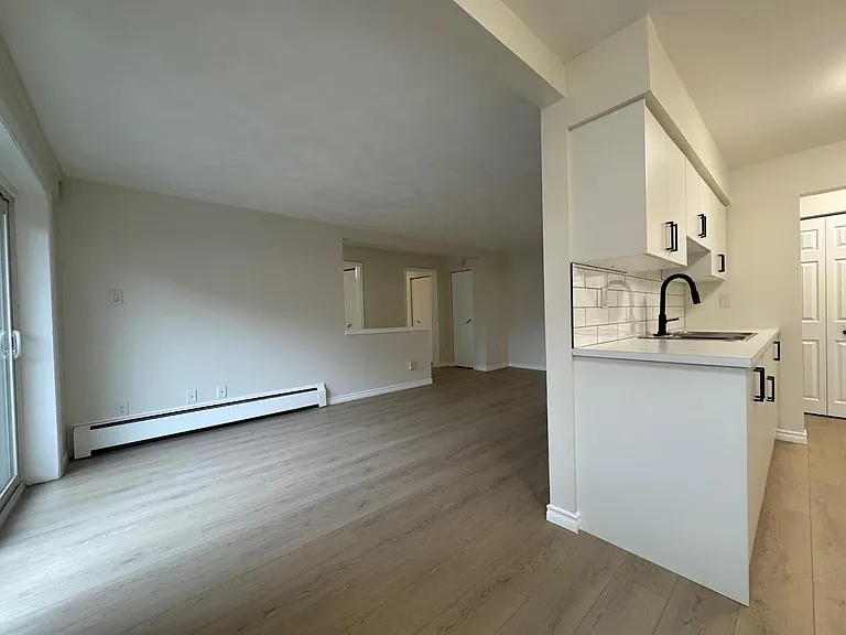 355 Clyde Rd #7 — Photo 6