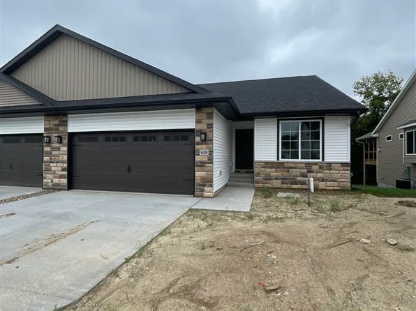 619 Hillside Dr, Tiffin, IA 52340