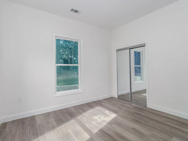 307 E Arch St — Photo 13