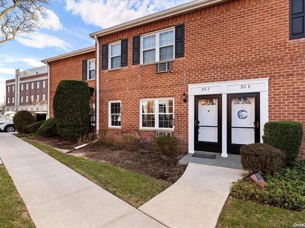 315 Hicksville Road #7, Bethpage, NY 11714