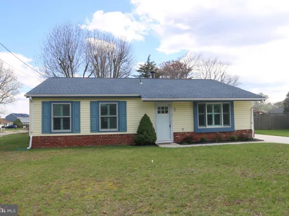 2 Arcturus Dr, Sewell, NJ 08080