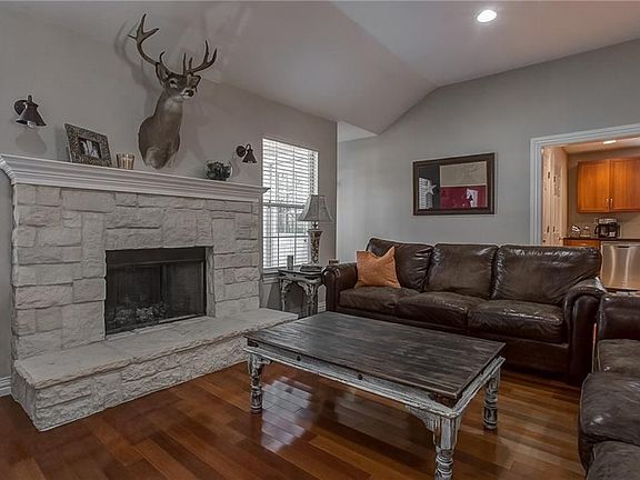 3rd image of 4308 Geddes Ave