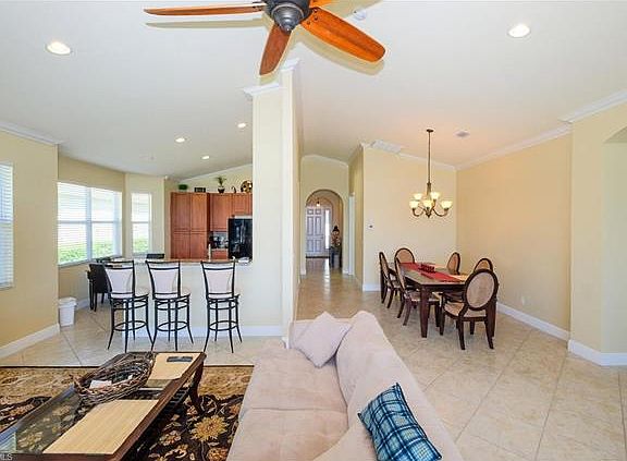 5th image of 15376 Yellow Wood Dr