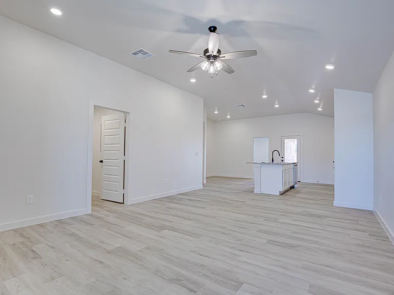 6601 Poppy Dr — Photo 4