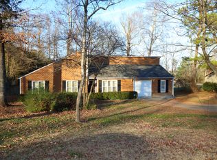 104 Hillmont Dr, Woodstock, GA 30188