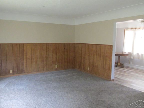 3rd image of 3295 Woodland Ct