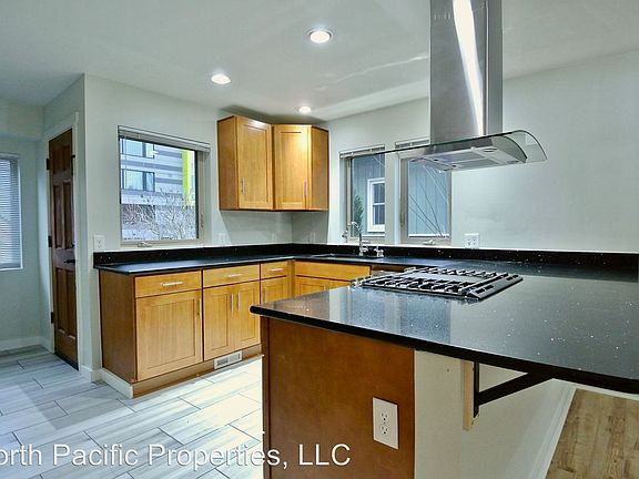4th image of 108 NW 84th St
