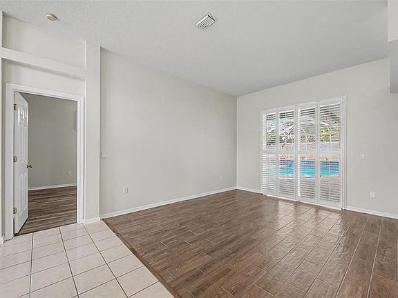 5th image of 4332 SWIFT CIRCLE