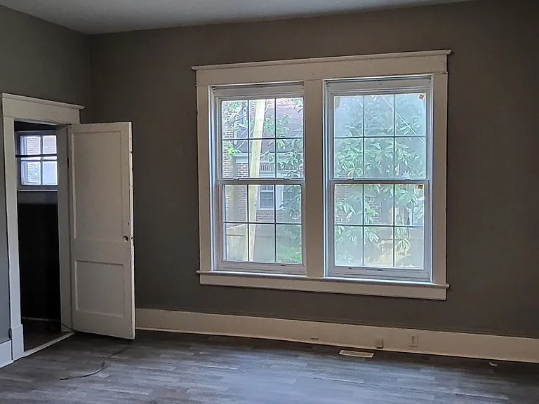 301 W Franklin St — Photo 10