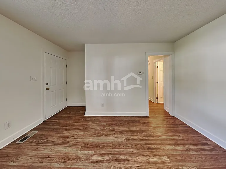 803 Delray Ln — Photo 6