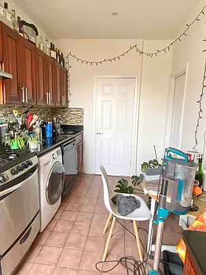 Rented by Corcoran | media 19