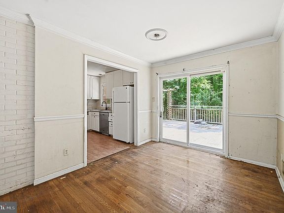 5th image of 6702 Harwood Pl