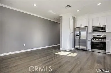 626 N Dalton Ave — Photo 6