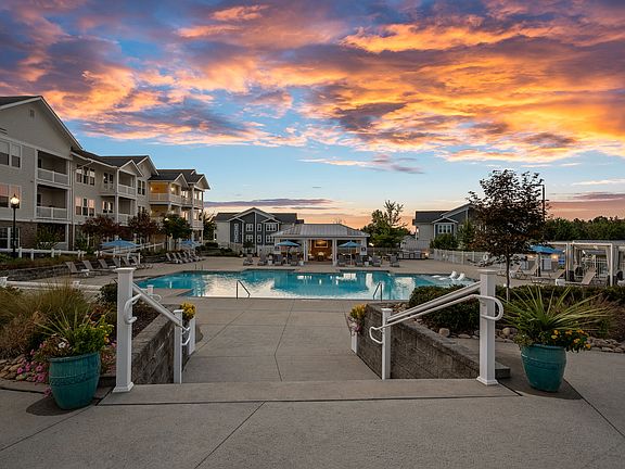 2nd image of 50 Poplar Station Cir NW #8-202