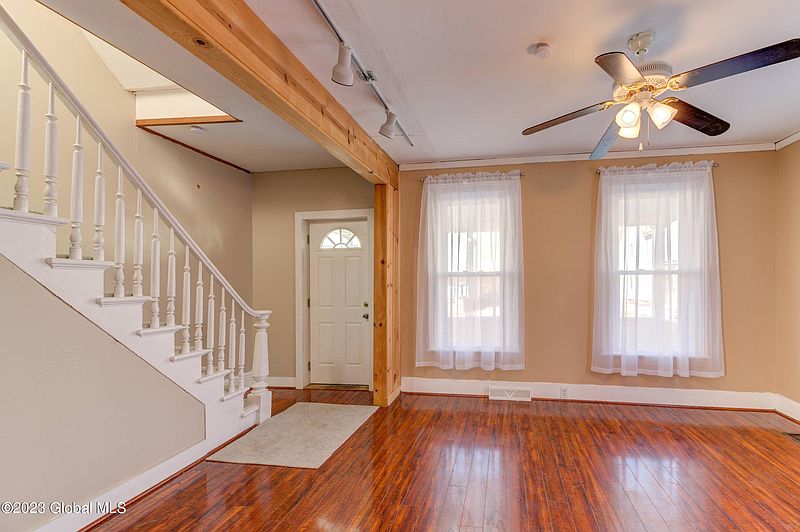 4th image of 14 Prospect Street