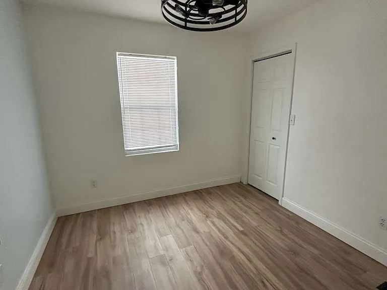1577 E T Ave — Photo 6
