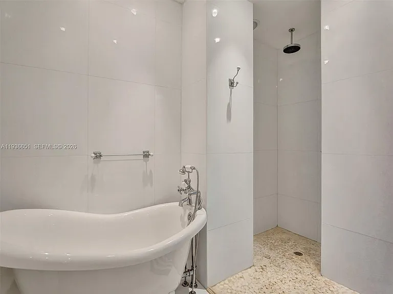 3180 S Ocean Dr #1709 — Photo 18